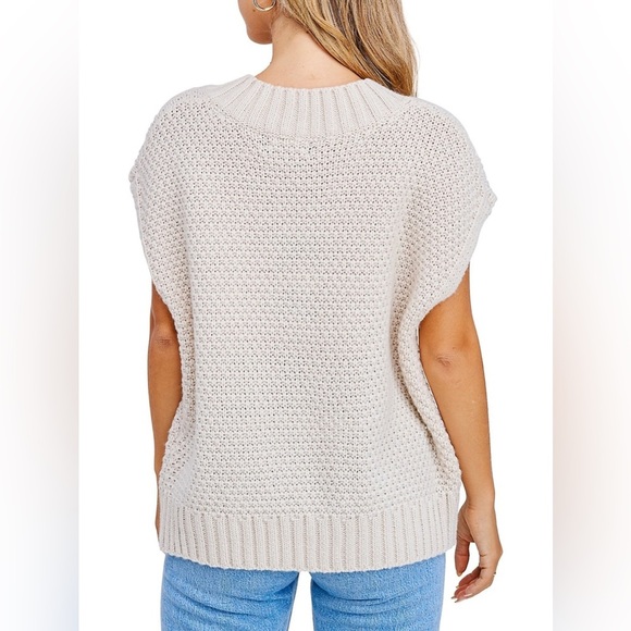 En Saison Natural Beige V-Neck Cable-Knit Sleeveless Sweater Vest EUC Size Small - Picture 2 of 12